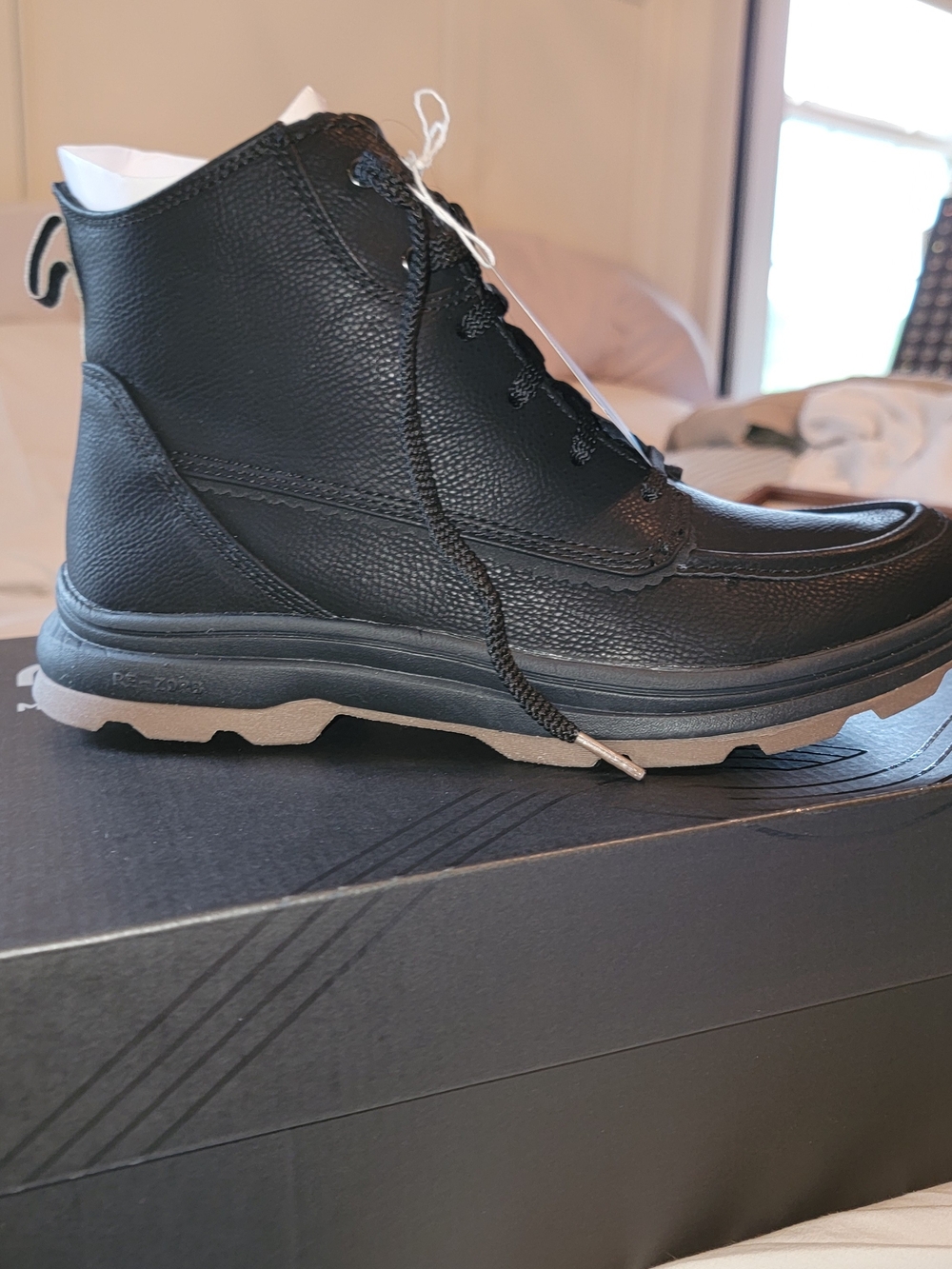 Ryka Women's Black Lace-Up Boot sz 8.5